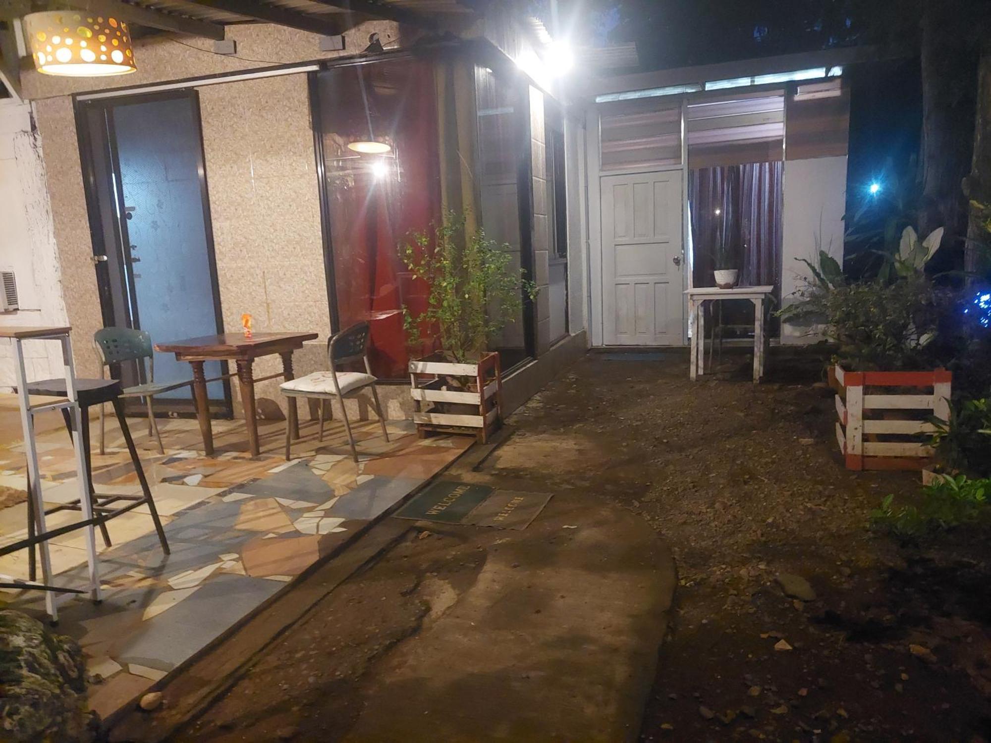 Larmar Bed And Breakfast 푸에르토프린세사 외부 사진