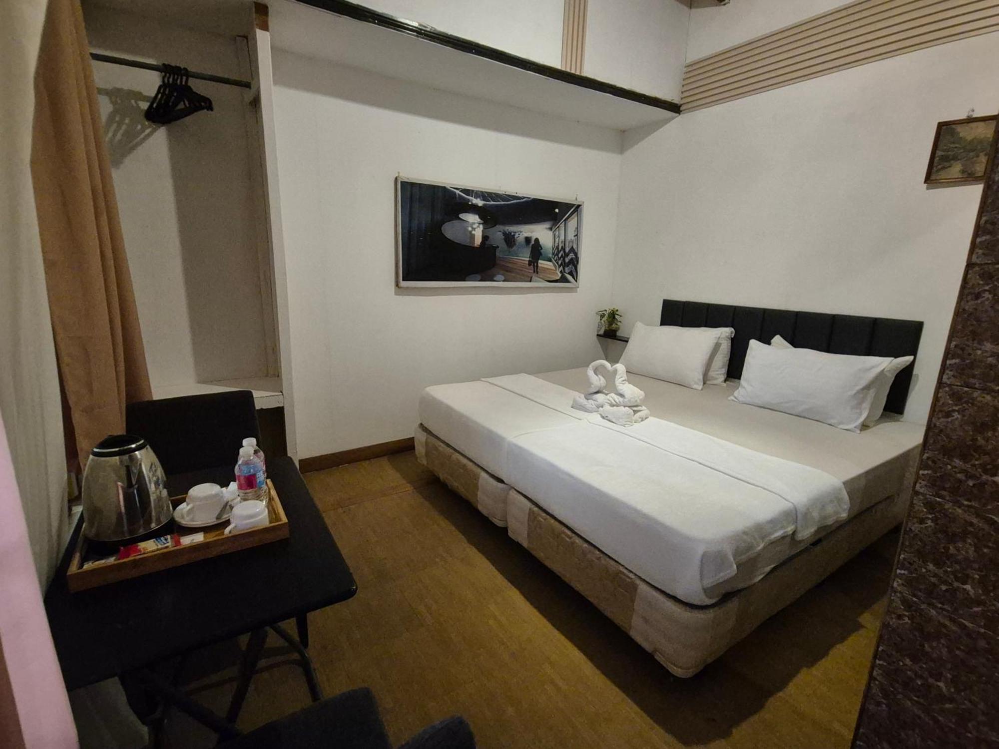 Larmar Bed And Breakfast 푸에르토프린세사 외부 사진