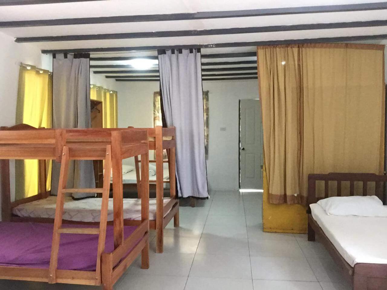 Larmar Bed And Breakfast 푸에르토프린세사 외부 사진