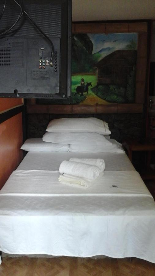 Larmar Bed And Breakfast 푸에르토프린세사 객실 사진
